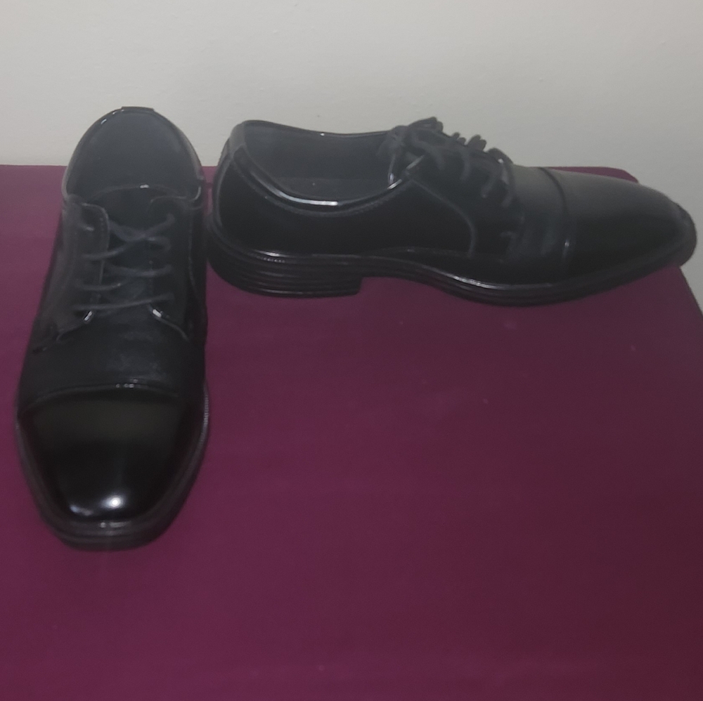 Boys Black Deer Stags Titus Jr. W/ Memory Foam Size 4.5 - Picture 3 of 7